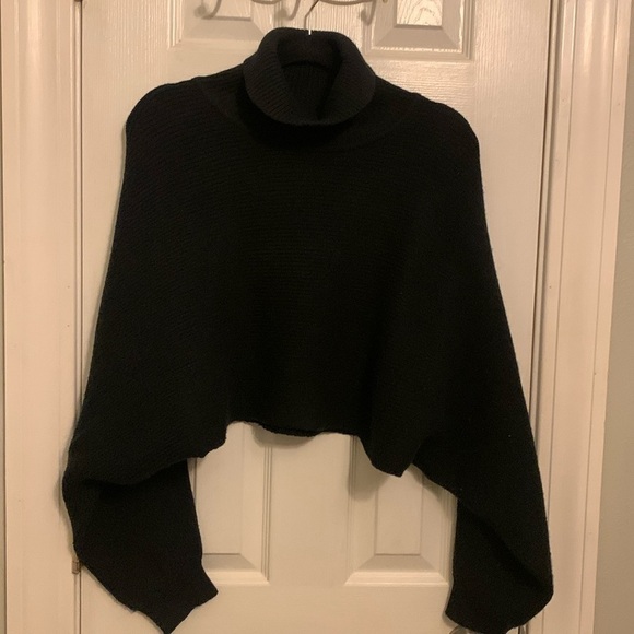 Dazy Turtle Neck Cropped Sweater Size L - Picture 1 of 7